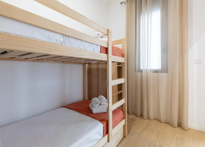 Travel Habitat Zaidia Con Terraza * فالنسيا